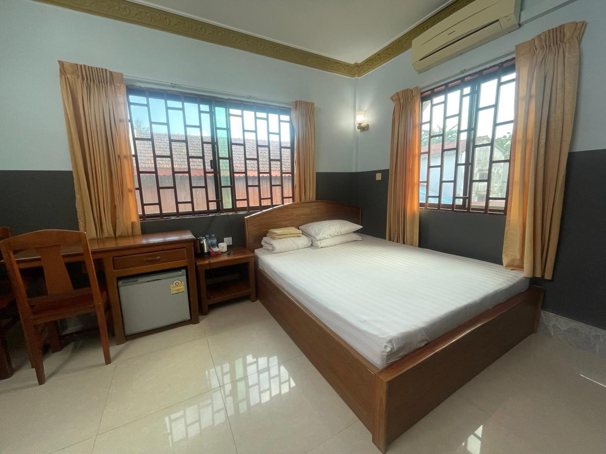 Apsara Guest House Kampot City Eksteriør billede
